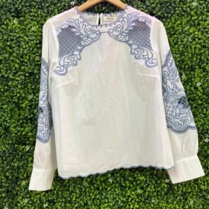 Blusa blanca bordado azul